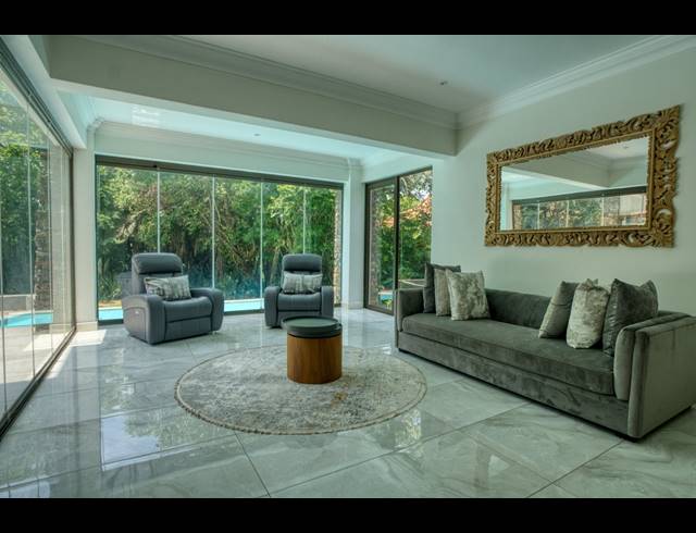 5 BEDROOM HOUSE FOR SALE IN BALLITO CENTRAL